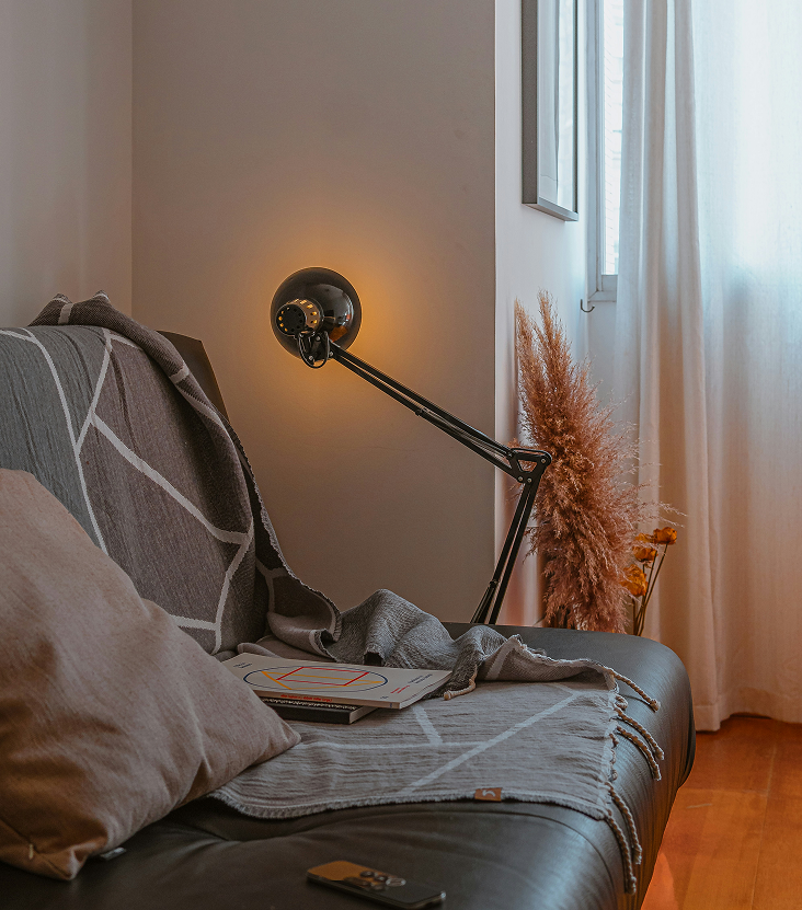 Cosy home interior with lamp and sofa – Culloden Finance mortgage broker Chadstone Melbourne FAQ page